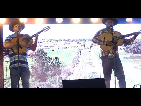 Video andinho-viola-e-smith-de-itapui-sp